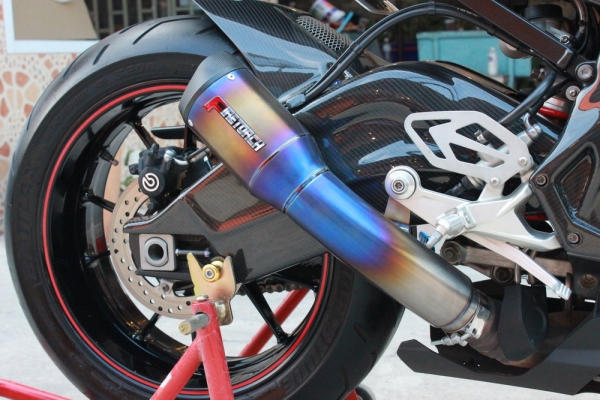 <เอิร์ท พิดโลก> S1000rr ปี2016 วิ่งน้อยสภาพสวยแต่งแล้ว