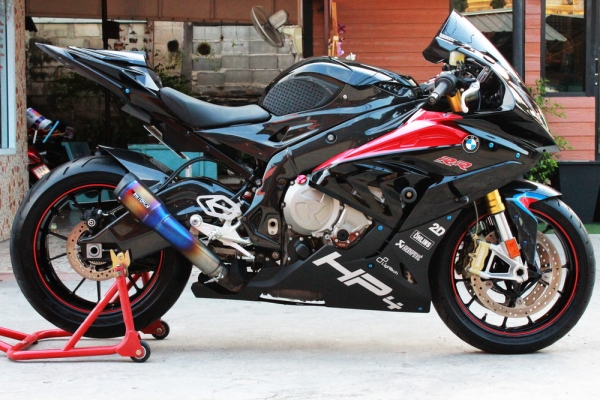 <เอิร์ท พิดโลก> S1000rr ปี2016 วิ่งน้อยสภาพสวยแต่งแล้ว