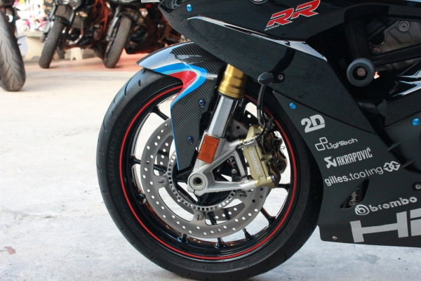 <เอิร์ท พิดโลก> S1000rr ปี2016 วิ่งน้อยสภาพสวยแต่งแล้ว