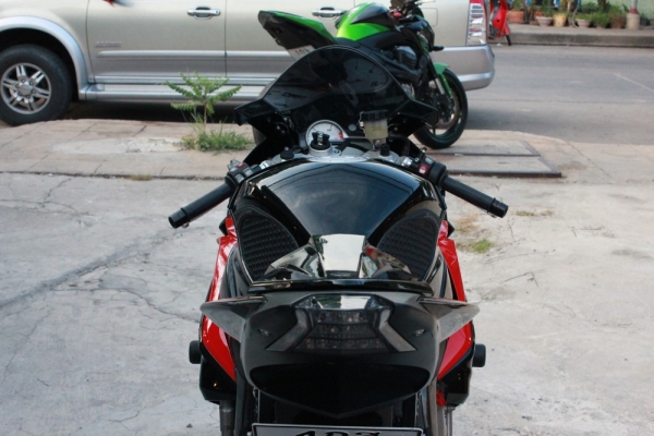 <เอิร์ท พิดโลก> S1000rr ปี2016 วิ่งน้อยสภาพสวยแต่งแล้ว