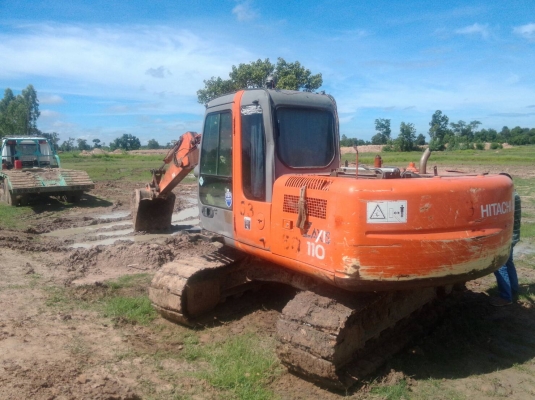 ขายรถแบคโฮ110 HITCHI XZ-1 สภาพเดิมๆ