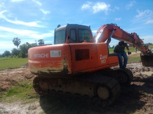 ขายรถแบคโฮ110 HITCHI XZ-1 สภาพเดิมๆ