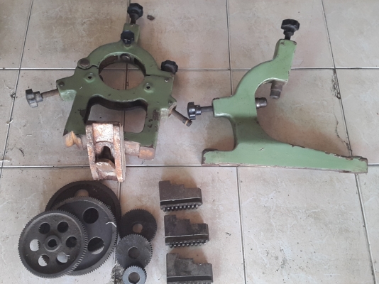 เครื่องกลึง 6 ฟุต รุ่นหนัก 2 เพลา เกียร์กระตุก พร้อมใช้งาน สภาพสวยๆ อุปกรณ์ครบๆ ด่วนๆๆ 65,000