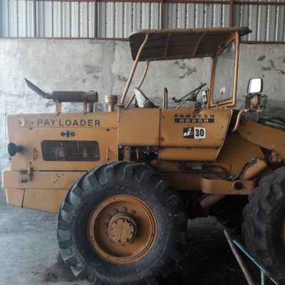 รถตัก Komatsu JH30 เอกสารอินวอย สภาพสวยสีเดิม ไม่ต่อแขน