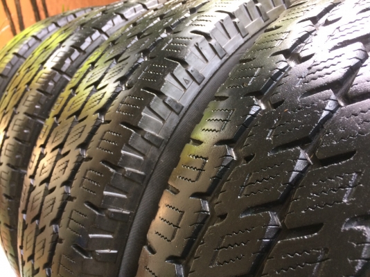 ยาง nitto 235/75/15 japan สวยๆ