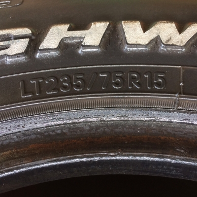 ยาง nitto 235/75/15 japan สวยๆ