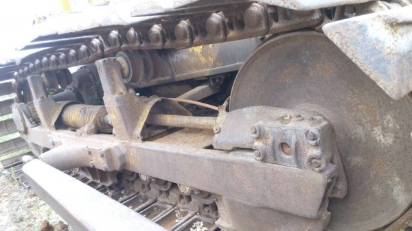 ขายรถแทรกเตอร์ CAT-D-5-D ตีนเป็ด ช่วงล่างเบอร์โก้ ตามสภาพ ขายไม่แพงครับ