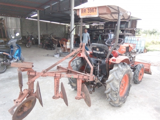 ขายคูโบต้าKRT140พัส พร้อมใช้ เล่มพร้อม อุปกรณ์ดีนหน้าผานสาม ล่อเหล็ก