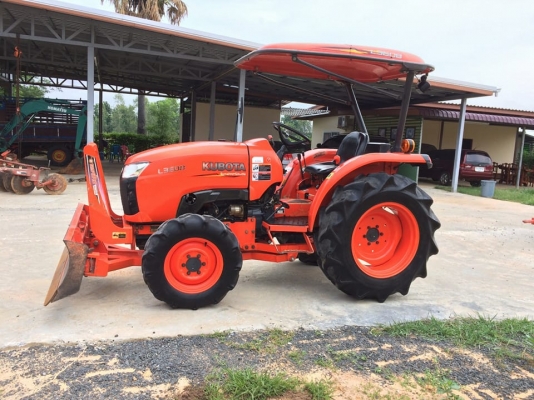 มาอีกคันนางฟ้าL3608DTรถปี 56 ใช้งาน 1043 ชั่วโมง รถพร้อมใช้งานรับประกันไม่มีรอยรั่วแม้แต่ที่เดี่ยว  ราคา 325000 พร้อมผานหน้า+หลัง สนใจ 084-5486359 สุชาติ  อ สนม จ สุรินทร์