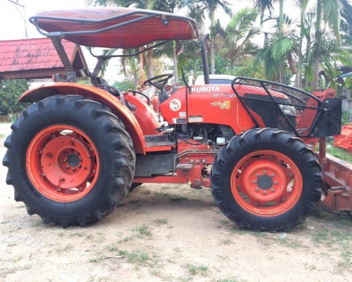 kubota m7040 สวยๆเดิมๆพร้อมอุปกรณ์ผานหลัง เล่มพร้อมโอน
