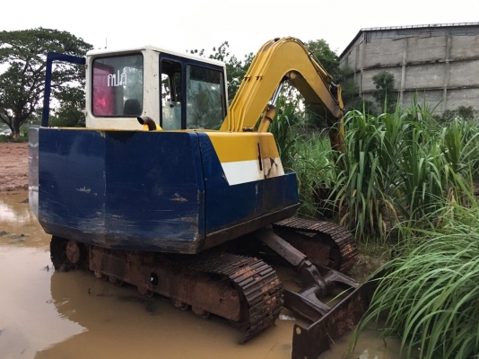 รถขุด PC60-6 รถทำงานอยู่ ช่วงล่างดี โซ่หนา