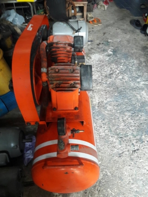 ขาย !! ปั้มลมCY.ขนาด2แรง.สภาพสวยๆเดิมๆ.พร้อมใช้งาน ขาย !! ปั้มลมCY.ขนาด2แรง.สภาพสวยๆเดิมๆ.พร้อมใช้งาน