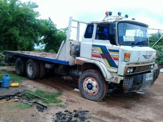 ขายด่วน 10ล้อ HINO หางปลาขึ้น200 เครื่อง EK100 260แรง ช่วงล่าง สองเพลา ZM เอกสารเล่มทะเบียน ขายด่วน 10ล้อ HINO หางปลาขึ้น200 เครื่อง EK100 260แรง ช่วงล่าง สองเพลา ZM เอกสารเล่มทะเบียน