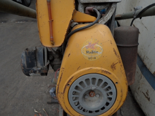 เครื่องตบดิน แบบจิ้งโจ้ กระโดดแรงๆ เราก็มีนาครับ เครื่องตบดิน แบบจิ้งโจ้ กระโดดแรงๆ เราก็มีนาครับ