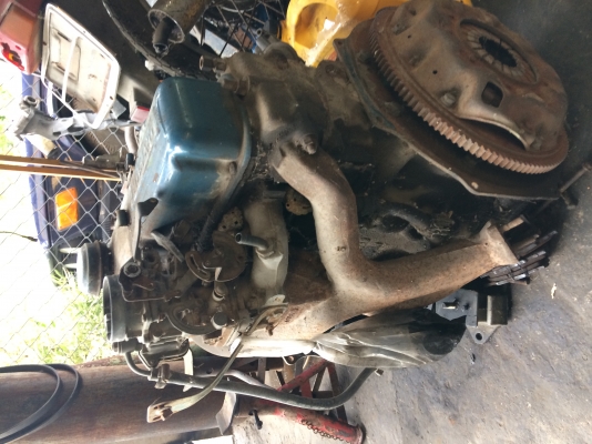 เครื่องDatsun พร้อมเกียร์
