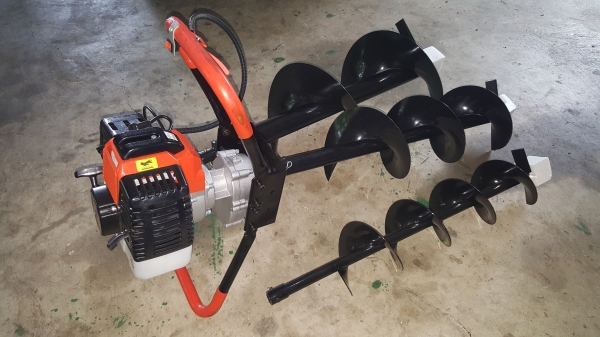 เครื่องเจาะดิน มีตัวเจาะให้ 3 ขนาด ขนาด 150mm 200 mm 300 mm เครื่องเจาะดิน มีตัวเจาะให้ 3 ขนาด ขนาด 150mm 200 mm 300 mm