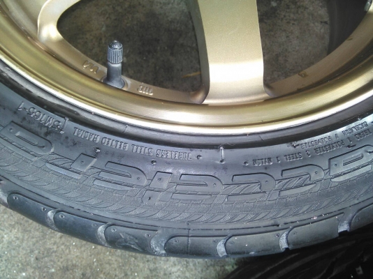 แม็กขอบ 15 พร้อมยาง 195 50 R15