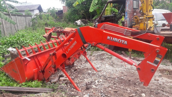 ขายตัก Kubota LA588 สภาพสวยพร้อมใช้งานครับ
