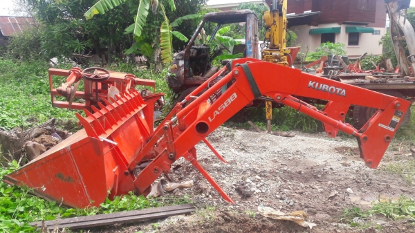 ขายตัก Kubota LA588 สภาพสวยพร้อมใช้งานครับ