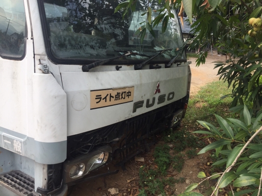 ขายหัวรถFUSO หัวนอกสวยๆ3ใบปัด ราคาถูกๆ(ขายรถไปแล้วไม่ได้เปลี่ยนหัวแล้วยอมขายขาดทุนเลยครับ)