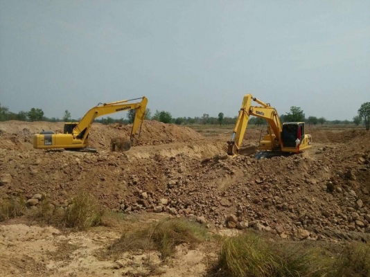 ขาย 1,590,000 KOMATSU pc 200-7 ทำงาน 11,000 ชม. รถสวยเหมือนใหม่ เครื่องดี ปั้มแรง ไฟฟ้าครบ เอวแน่น ช่วงล่างเต็ม เอกสารแจ้งจำหน่าย รถอยู่ นครปฐม 090-772-3710 090-772-3708