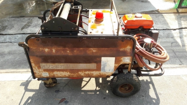 เครื่องฉีดพ่นยา คูโบต้า 4 แรง มีโรลม้วนสายไฟฟ้า ราคา 12,000 เครื่องฉีดพ่นยา คูโบต้า 4 แรง มีโรลม้วนสายไฟฟ้า ราคา 12,000