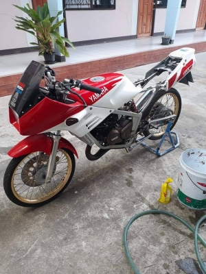 YAMAHA VR150