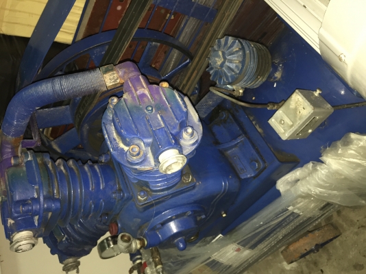 ขายครับ ปั๊มลมใซด์ใหญ่ ขนาด 5แรง/10แรง มือ2สภาพนางฟ้ามาจุติ ขายครับ ปั๊มลมใซด์ใหญ่ ขนาด 5แรง/10แรง มือ2สภาพนางฟ้ามาจุติ