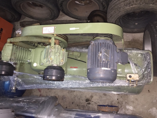 ขายครับ ปั๊มลมใซด์ใหญ่ ขนาด 5แรง/10แรง มือ2สภาพนางฟ้ามาจุติ ขายครับ ปั๊มลมใซด์ใหญ่ ขนาด 5แรง/10แรง มือ2สภาพนางฟ้ามาจุติ