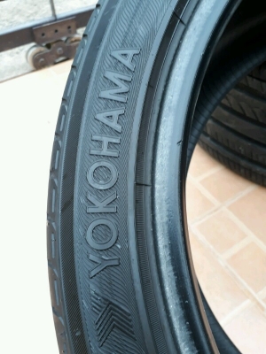 ยาง Yokohama advan 245 40 18  6รู