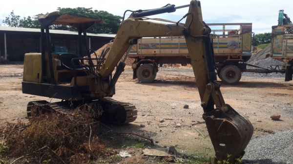 Komatsu แม้คโคเล็ก พร้อมใช้