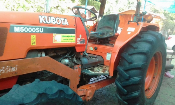 ขายรถไถ M5000 รถสวยสภาพดีมาก อุปกรณ์ครบ ดันหน้า ผานหลัง โรตารี่ เอกสารพร้อมโอน ราคา310,000 สนใจโทร 090-8588220คุณนะ 093-3258446คุณบิว เว็บไซต์ส่วนตัว www.narong2truck.com www.truck.in.th/498 ID: narong498 ID: 09332584461 เพจ Facebook ณรงค์ ซื้อขายรถมือสอง