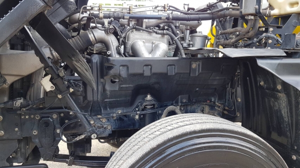 Isuzu เครื่อง 360 แรง ปี 57 แทงค์แม่ลูก ไมล์ 93,xxx #ติดตั้งดัมพ์หรือหัวคัสซีแยกขายทุกกรณีค่ะ