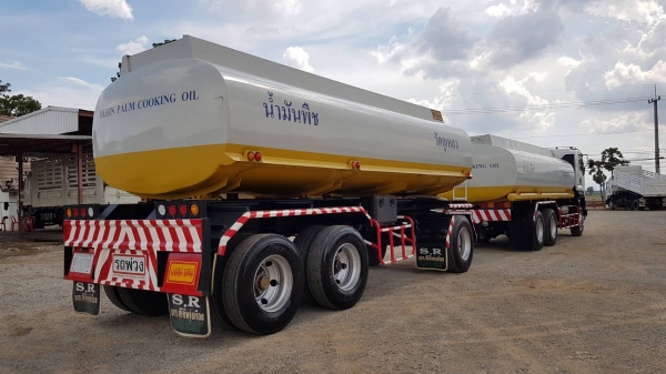 Isuzu เครื่อง 360 แรง ปี 57 แทงค์แม่ลูก ไมล์ 93,xxx #ติดตั้งดัมพ์หรือหัวคัสซีแยกขายทุกกรณีค่ะ Isuzu เครื่อง 360 แรง ปี 57 แทงค์แม่ลูก ไมล์ 93,xxx #ติดตั้งดัมพ์หรือหัวคัสซีแยกขายทุกกรณีค่ะ