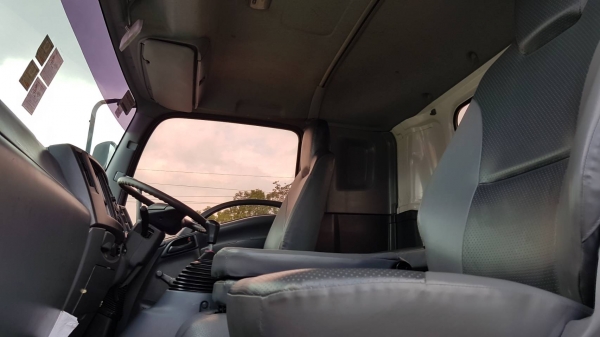 Isuzu เครื่อง 360 แรง ปี 57 แทงค์แม่ลูก ไมล์ 93,xxx #ติดตั้งดัมพ์หรือหัวคัสซีแยกขายทุกกรณีค่ะ