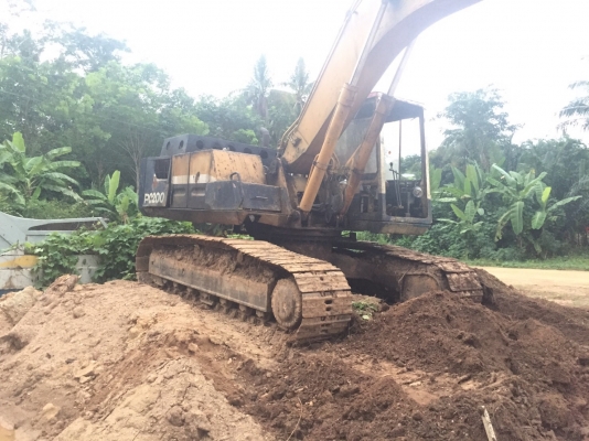 ขายแบคโฮ KOMATSU PC200-3 สภาพดีพร้อมใช้งาน สนใจโทร 081-970-1072