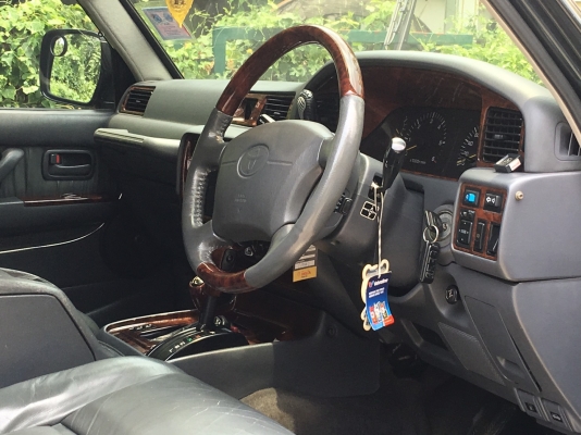 Land cruiser VX80 4x4 เบนซินติดแก๊สหัวฉีด ปี 1995 สภาพสวยเดิม เจ้าของขายเอง
