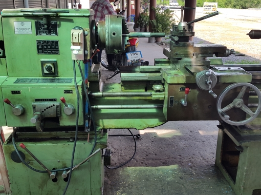 เครื่องกลึง 6 ฟุต 2 เพลา อุปกรณ์พร้อมใช้งาน ด่วนๆๆๆ 65,000