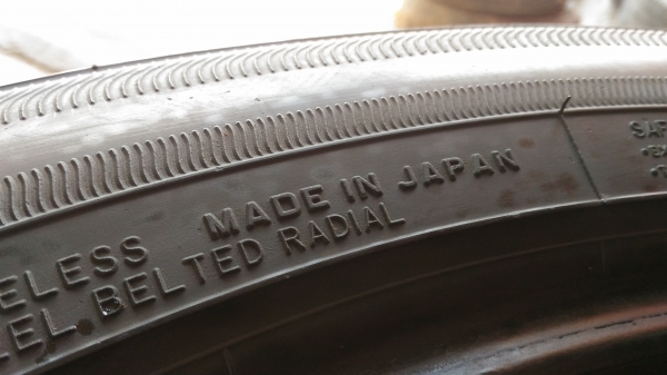 ขายยาง FALKEN JAPAN 265/50/20 สวยๆครับ