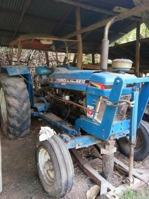 ขาย 200,000 รถ ไถ FROD 6610เครื่อง T6 สภาพรถจอดต้องเช็ดระบบ สภาพเครื่องติด เอกสารชื่อขาย   รถอยู่ จ.อุบลราชธานี  โทร&amp;ไอดีไลน์  0610710295