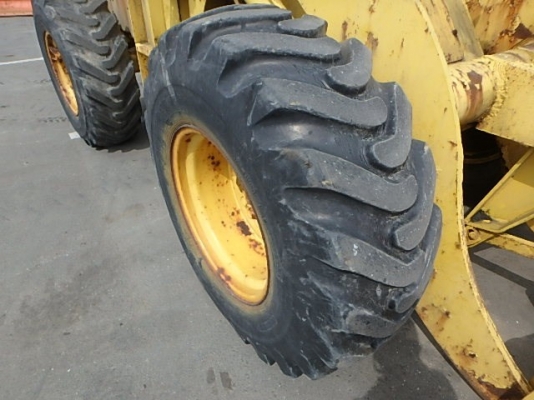 ขายรถตัก ยี่ห้อ KOMATSU รุ่น 510 ขายรถตัก ยี่ห้อ KOMATSU รุ่น 510