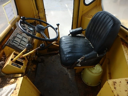 ขายรถตัก ยี่ห้อ KOMATSU รุ่น 510 ขายรถตัก ยี่ห้อ KOMATSU รุ่น 510