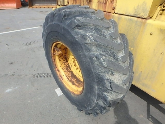 ขายรถตัก ยี่ห้อ KOMATSU รุ่น 510 ขายรถตัก ยี่ห้อ KOMATSU รุ่น 510