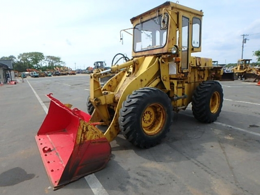 ขายรถตัก ยี่ห้อ KOMATSU รุ่น 510 ขายรถตัก ยี่ห้อ KOMATSU รุ่น 510