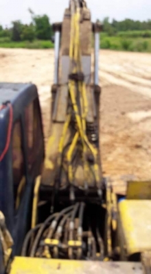 ขาย 465,000 บาท KOBELCO SK200 Mark 3 เครื่องดี  ปั้มแรง โช่หนา เอวแน่น  เอกสารชื้อขาย  รถอยู่ จ.ศรีสะเกษ โทร&amp;ไอดีไลน์ 0610710295