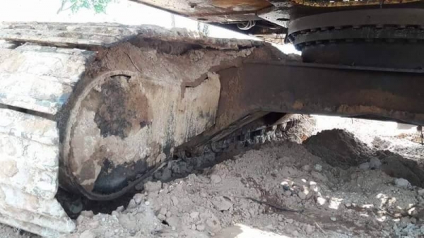 ขาย 465,000 บาท KOBELCO SK200 Mark 3 เครื่องดี  ปั้มแรง โช่หนา เอวแน่น  เอกสารชื้อขาย  รถอยู่ จ.ศรีสะเกษ โทร&amp;ไอดีไลน์ 0610710295