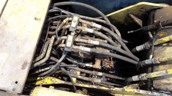 ขาย 465,000 บาท KOBELCO SK200 Mark 3 เครื่องดี  ปั้มแรง โช่หนา เอวแน่น  เอกสารชื้อขาย  รถอยู่ จ.ศรีสะเกษ โทร&amp;ไอดีไลน์ 0610710295