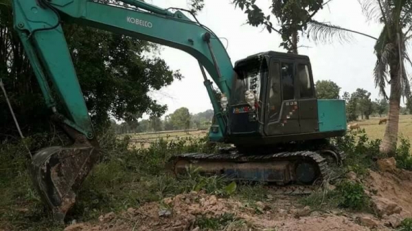 ขาย 465,000 บาท KOBELCO SK045 (120 Mark 2 ) เครื่องดี  ปั้มแรง โช่ใหม่ 2 ข้าง ช่วงล่างเต็ม เอกสารชื้อขาย  รถอยู่ จ.ศรีสะเกษ โทร&amp;ไอดีไลน์ 0610710295