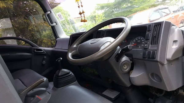 NPR ปี 53แก็ส CNGโรงงาน 130 แรง ตู้แห้งสามบานยาว5.50 รถสวยจัดพร้อมทำงาน NPR ปี 53แก็ส CNGโรงงาน 130 แรง ตู้แห้งสามบานยาว5.50 รถสวยจัดพร้อมทำงาน