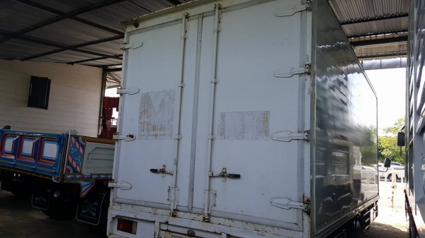 NPR ปี 53แก็ส CNGโรงงาน 130 แรง ตู้แห้งสามบานยาว5.50 รถสวยจัดพร้อมทำงาน NPR ปี 53แก็ส CNGโรงงาน 130 แรง ตู้แห้งสามบานยาว5.50 รถสวยจัดพร้อมทำงาน